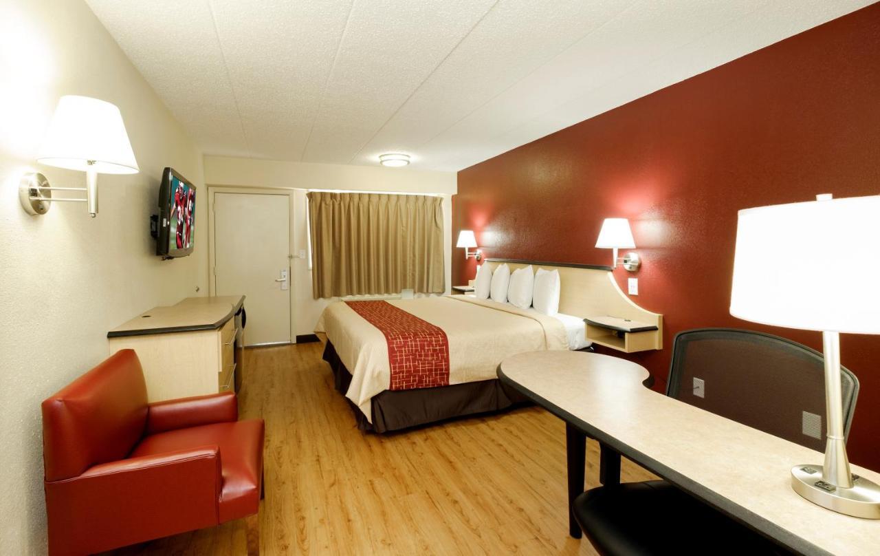 Red Roof Inn Columbus West - Hilliard New Rome Kültér fotó