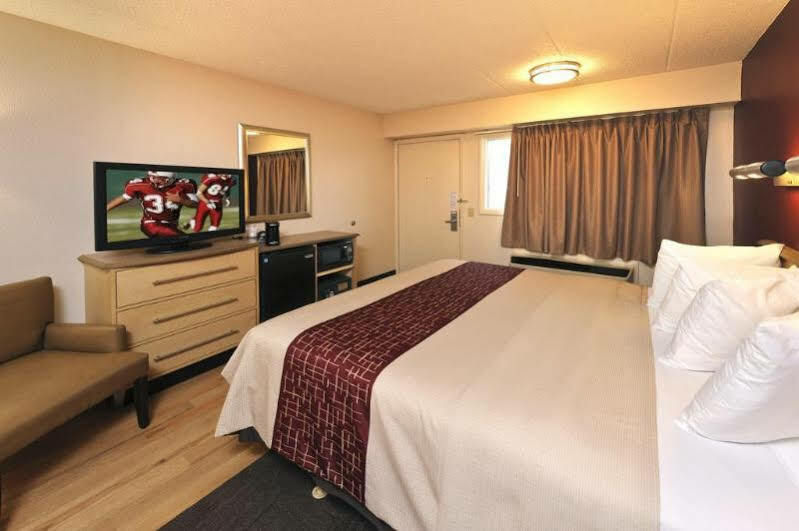Red Roof Inn Columbus West - Hilliard New Rome Kültér fotó